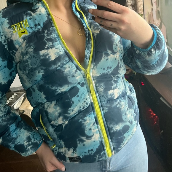 Boys Nike puffer jacket - Picture 3 of 12